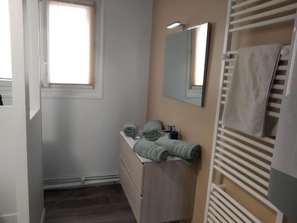 Grand Studio, Centre Ville Renove Et Lumineux Dieppe Bagian luar foto